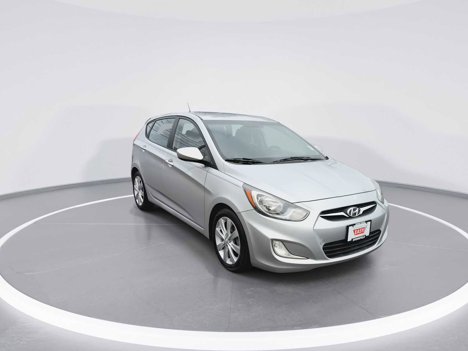 Thumbnail: 2012 Hyundai Accent - 2