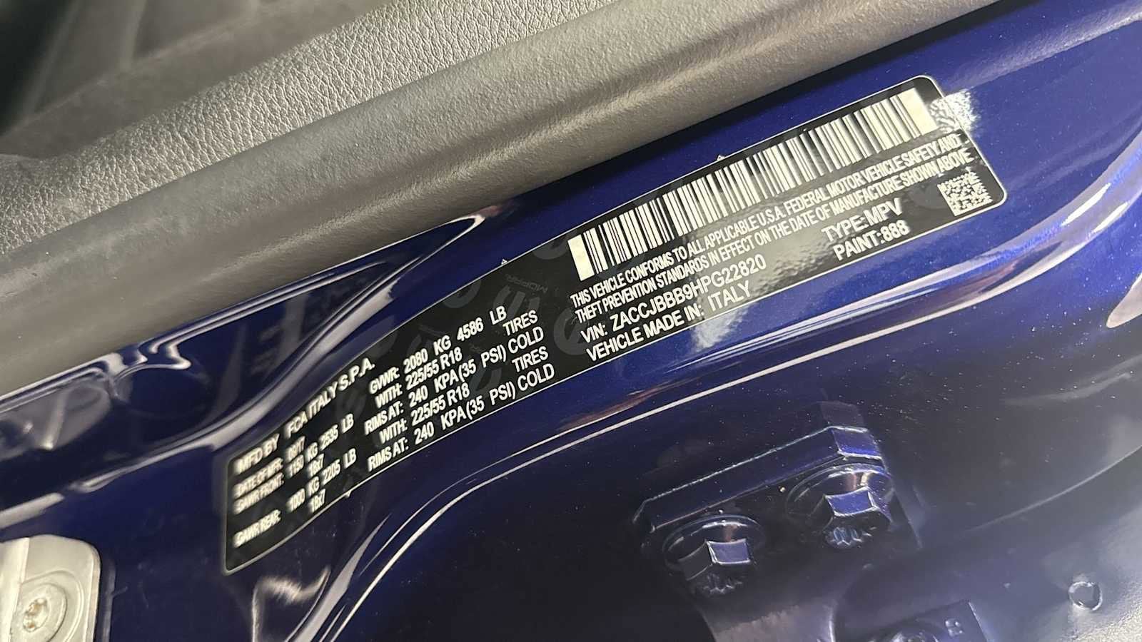 Thumbnail: 2017 Jeep Renegade - 11