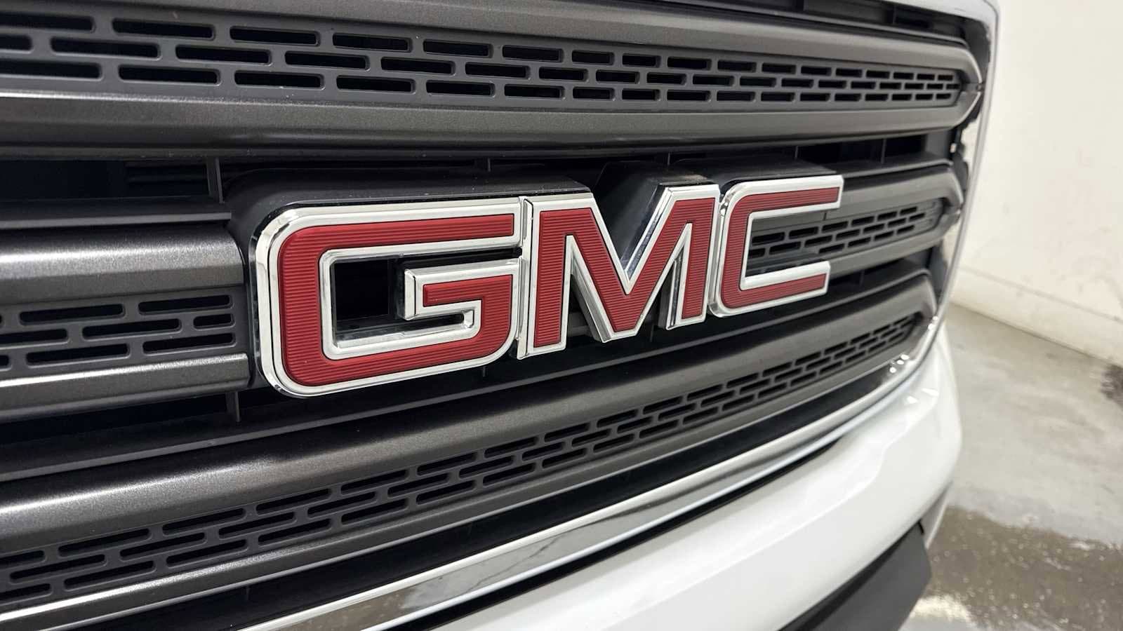 Thumbnail: 2018 GMC Canyon - 26
