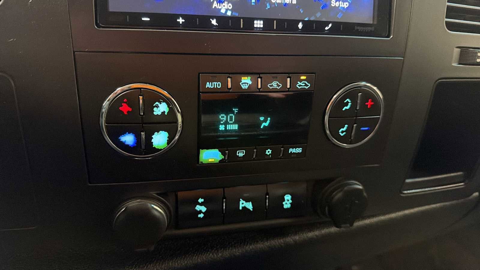 Thumbnail: 2012 Chevrolet Silverado 1500 - 20