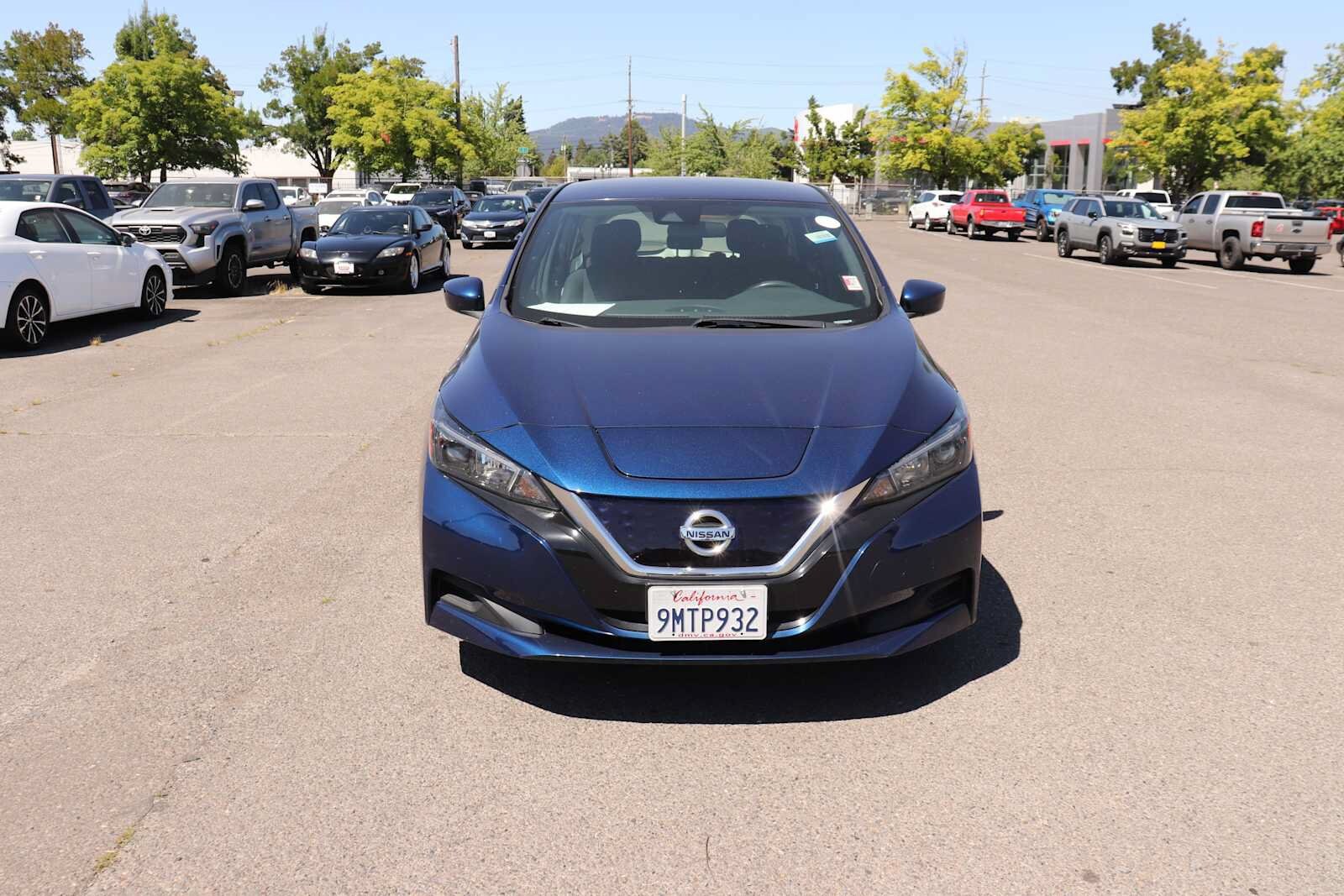 Thumbnail: 2022 Nissan Leaf - 2