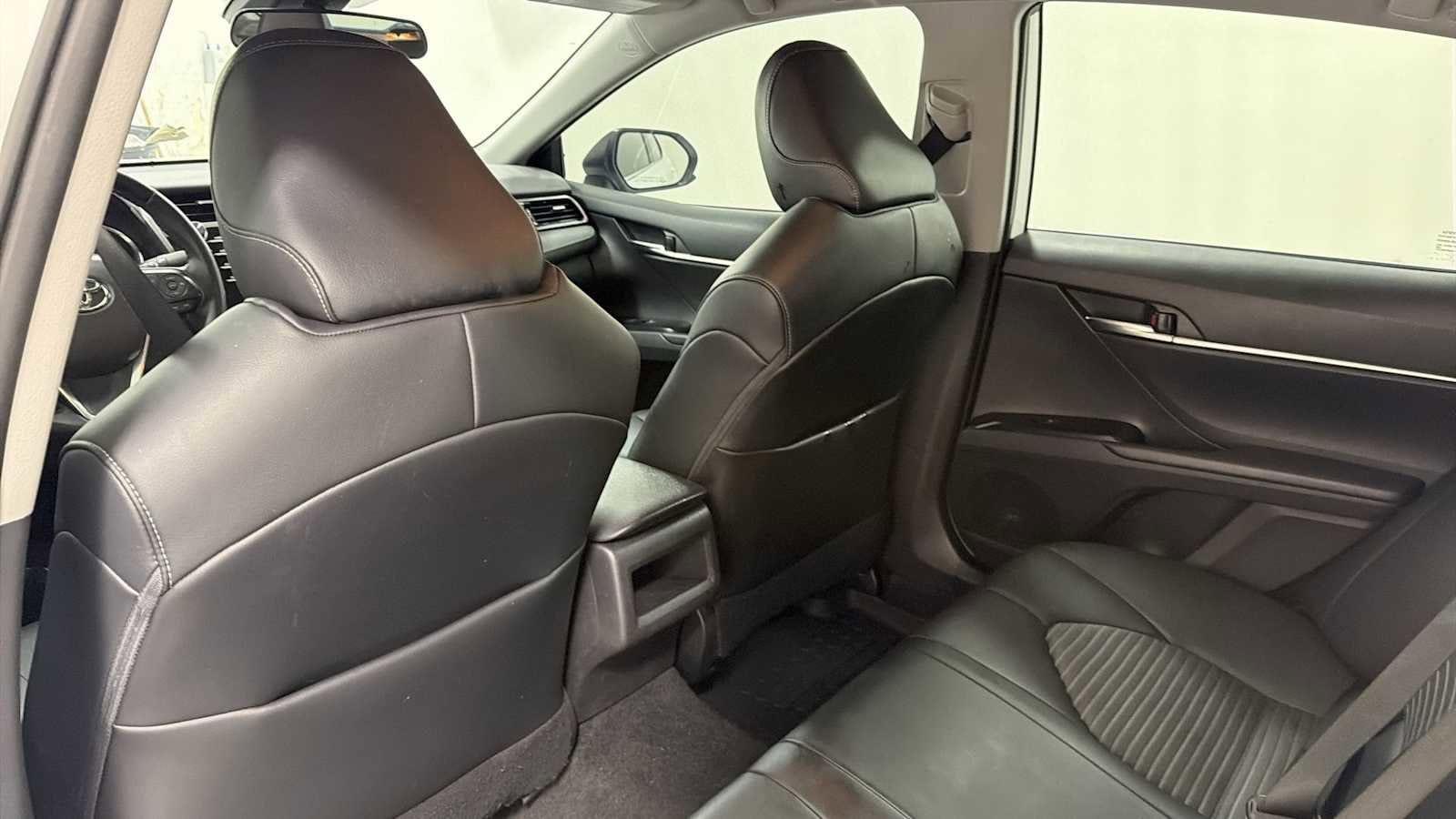 Thumbnail: 2020 Toyota Camry - 24