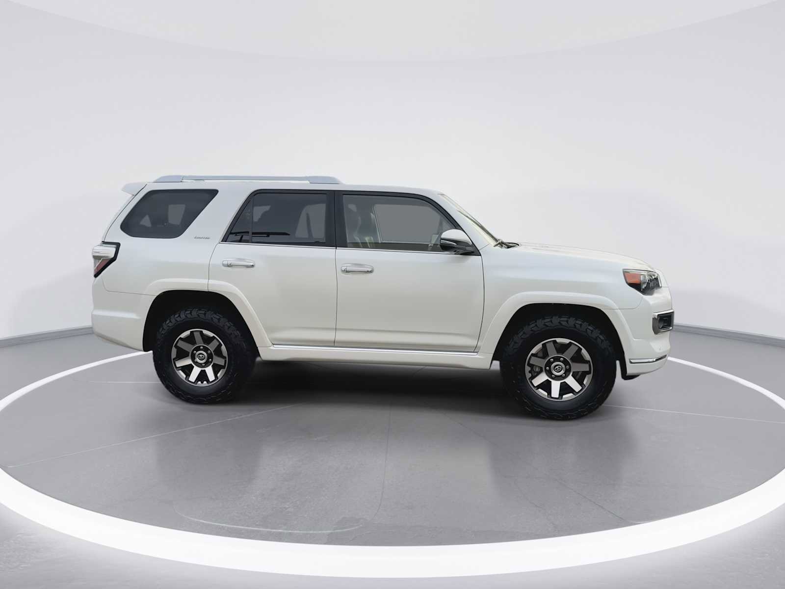 Thumbnail: 2022 Toyota 4Runner - 9
