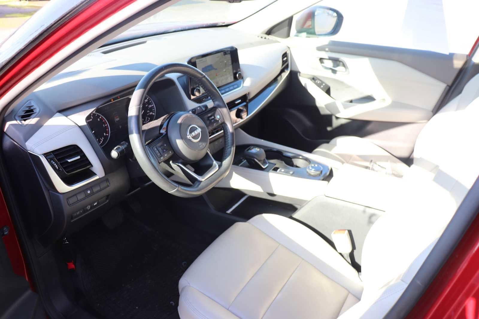 Thumbnail: 2023 Nissan Rogue - 10