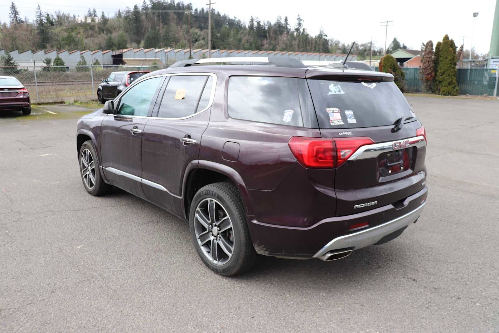 Thumbnail: 2017 GMC Acadia - 7