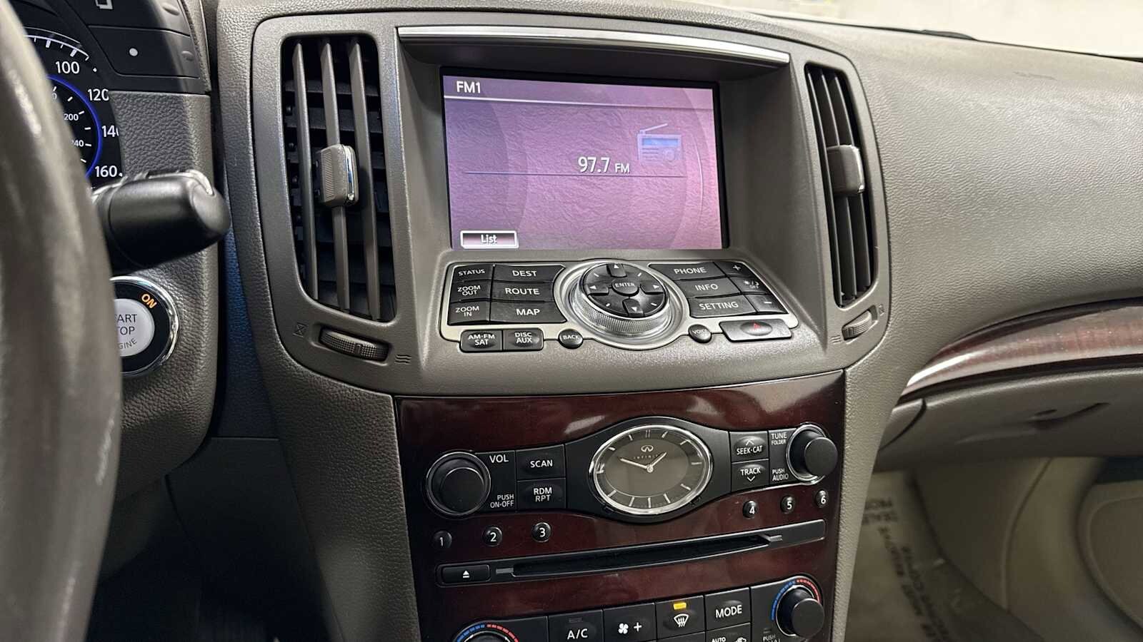 Thumbnail: 2010 INFINITI G37 - 18