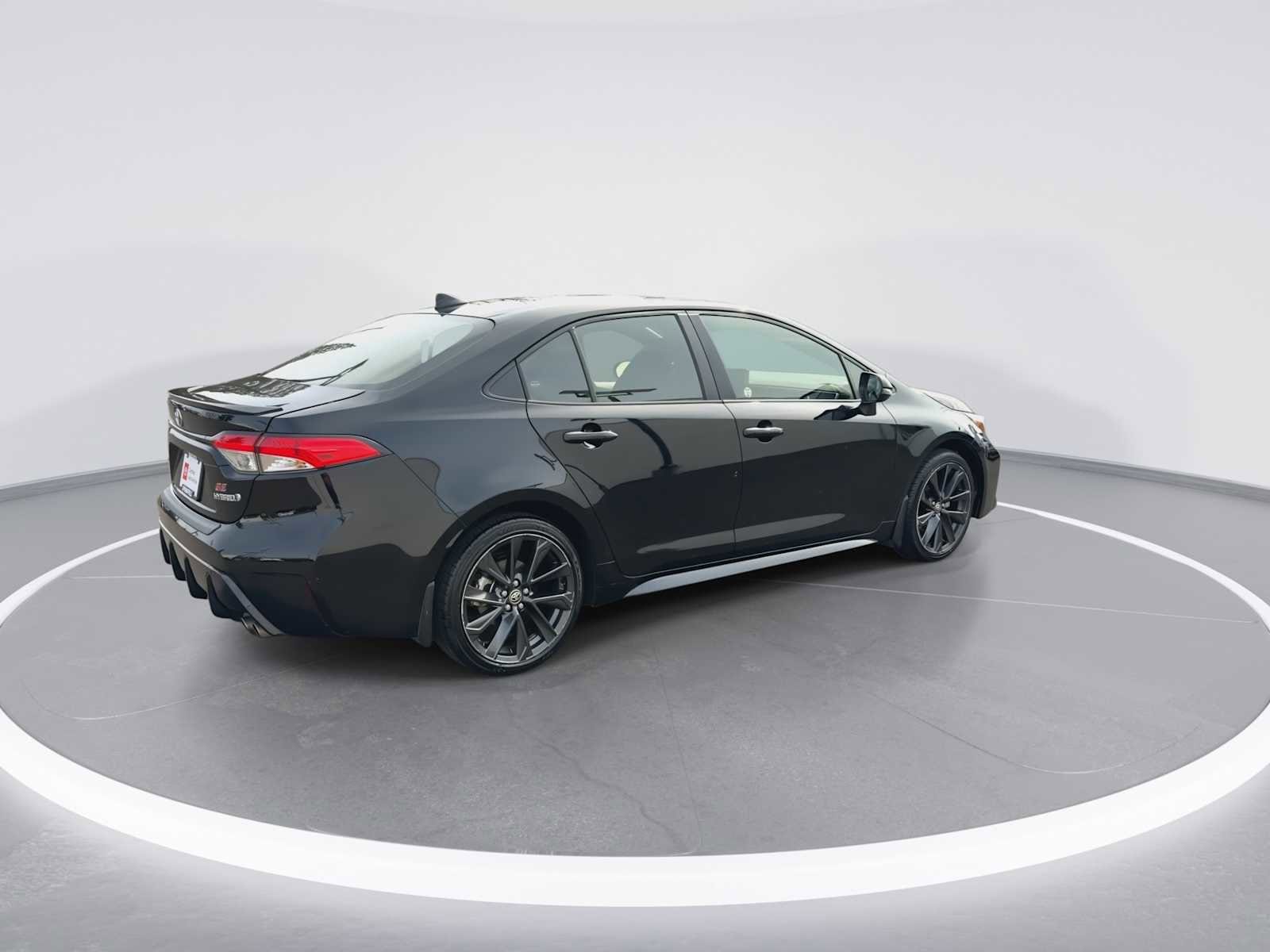 Thumbnail: 2024 Toyota Corolla - 8