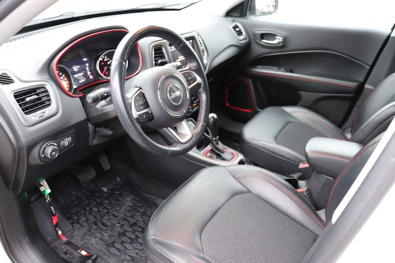 Thumbnail: 2019 Jeep Compass - 10