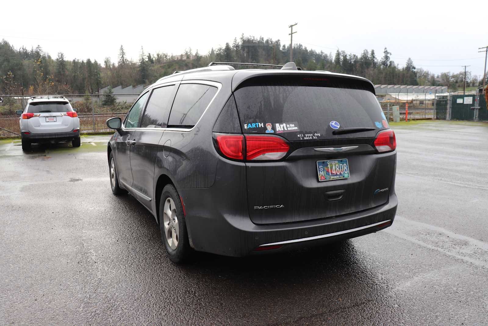 Thumbnail: 2018 Chrysler Pacifica - 7