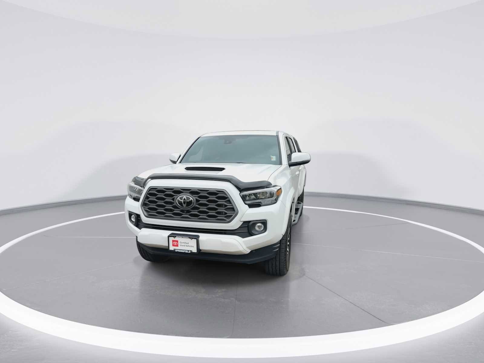 Thumbnail: 2021 Toyota Tacoma - 3