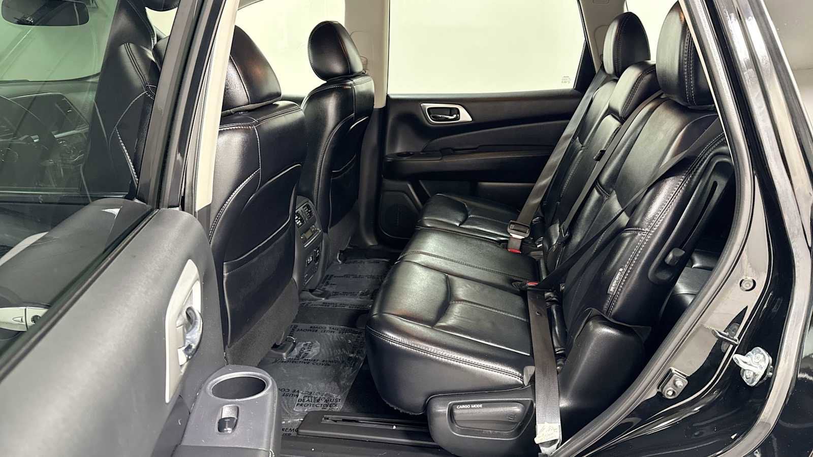 Thumbnail: 2019 Nissan Pathfinder - 24