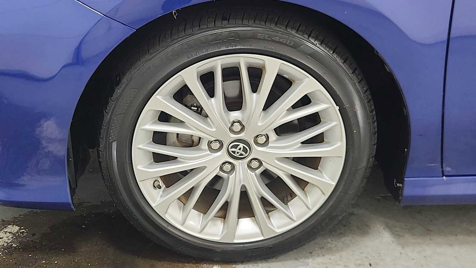 Thumbnail: 2018 Toyota Camry - 10