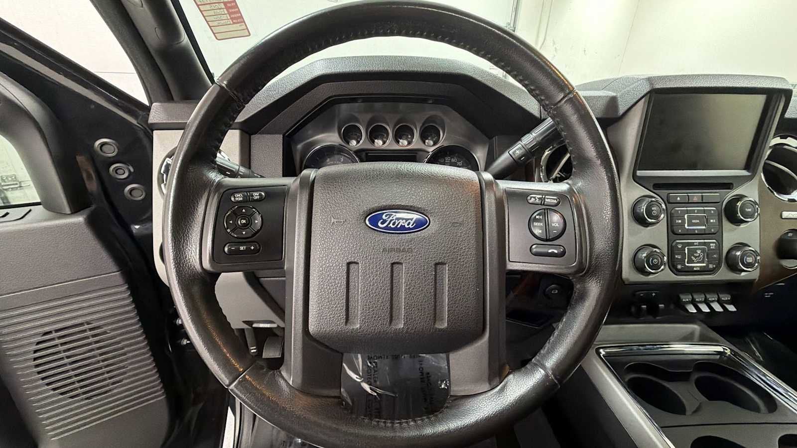 Thumbnail: 2015 Ford F-350 - 16