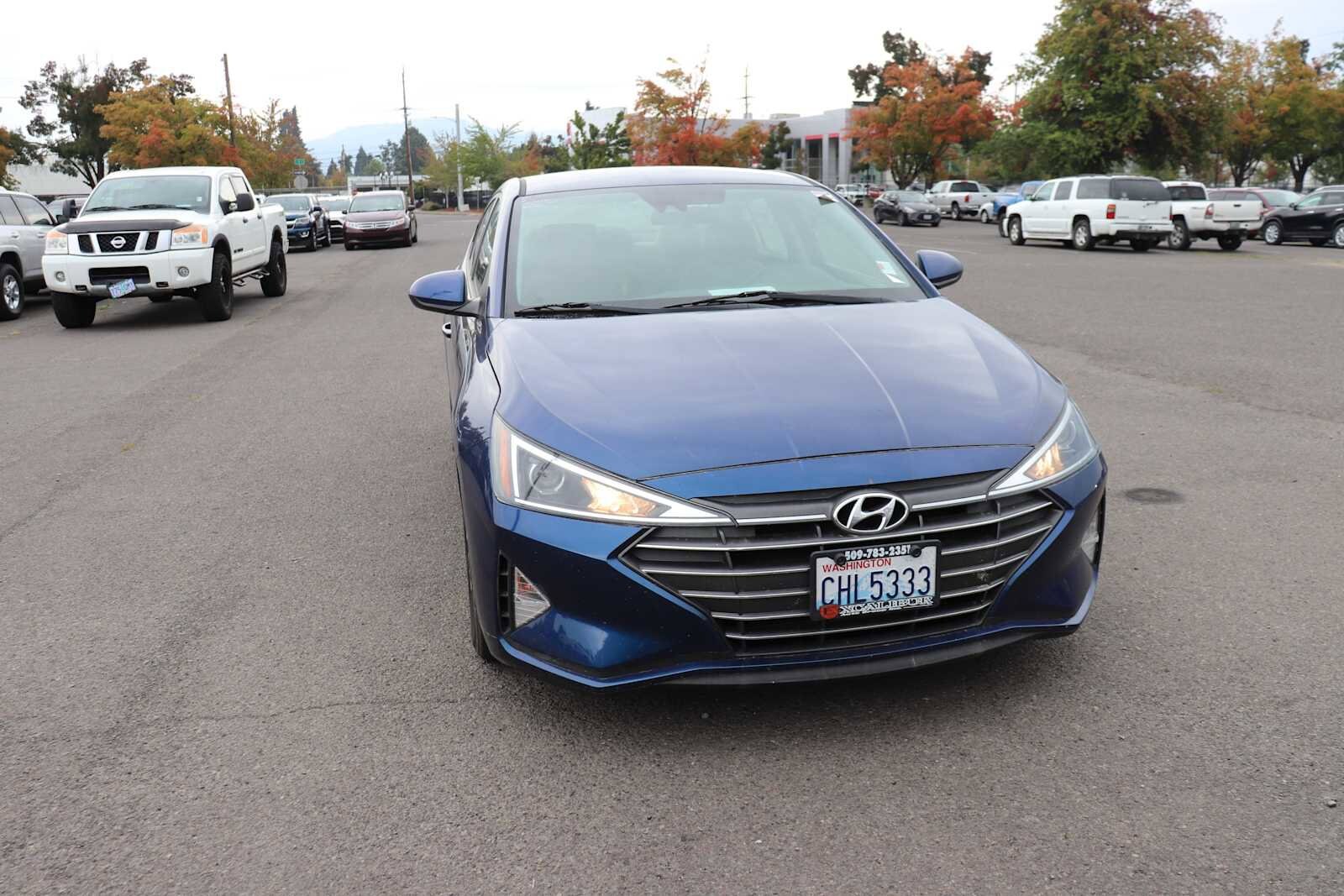 2020 Hyundai Elantra SEL photo 3