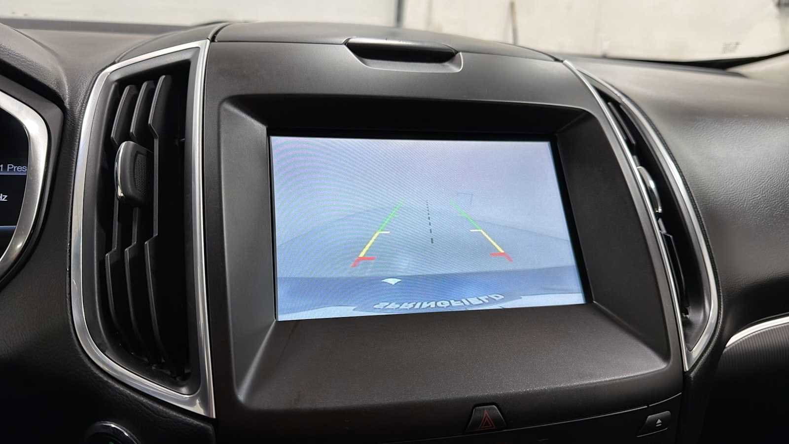 Thumbnail: 2017 Ford Edge - 19