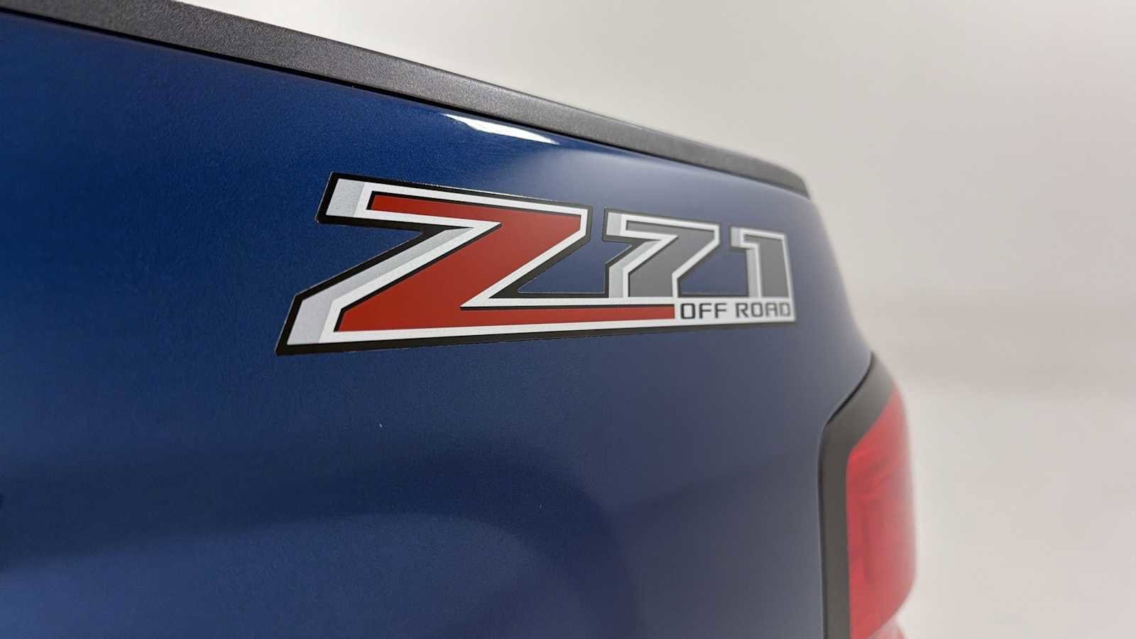 Thumbnail: 2016 Chevrolet Silverado 2500 - 28