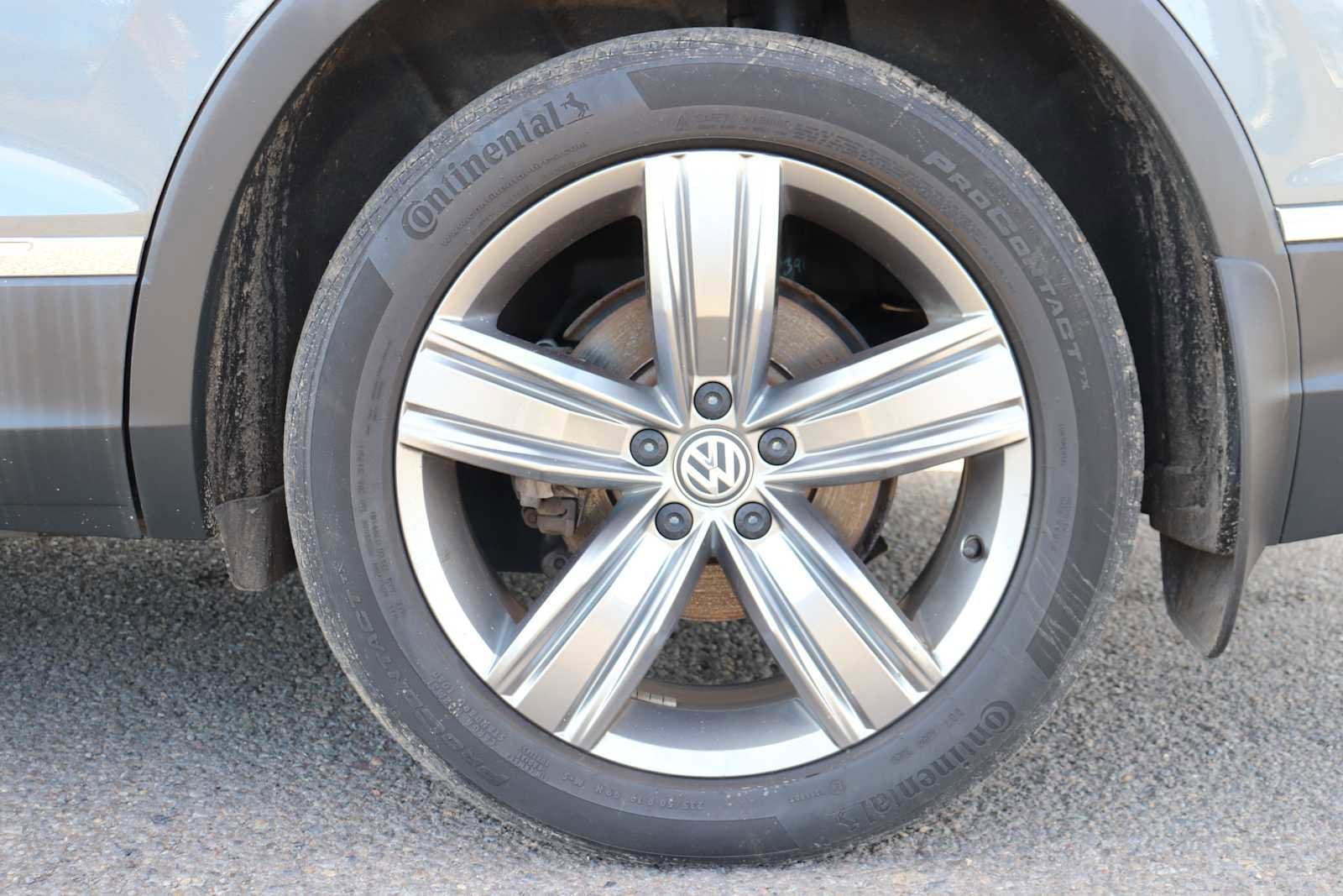 Thumbnail: 2021 Volkswagen Tiguan - 9