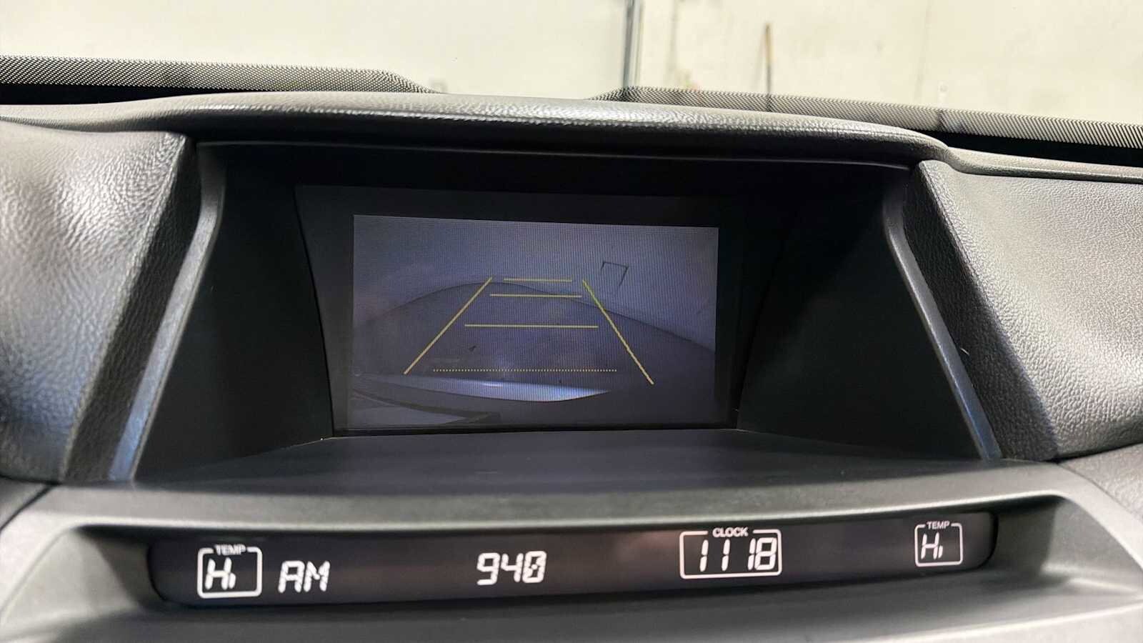 Thumbnail: 2011 Honda Accord Crosstour - 19