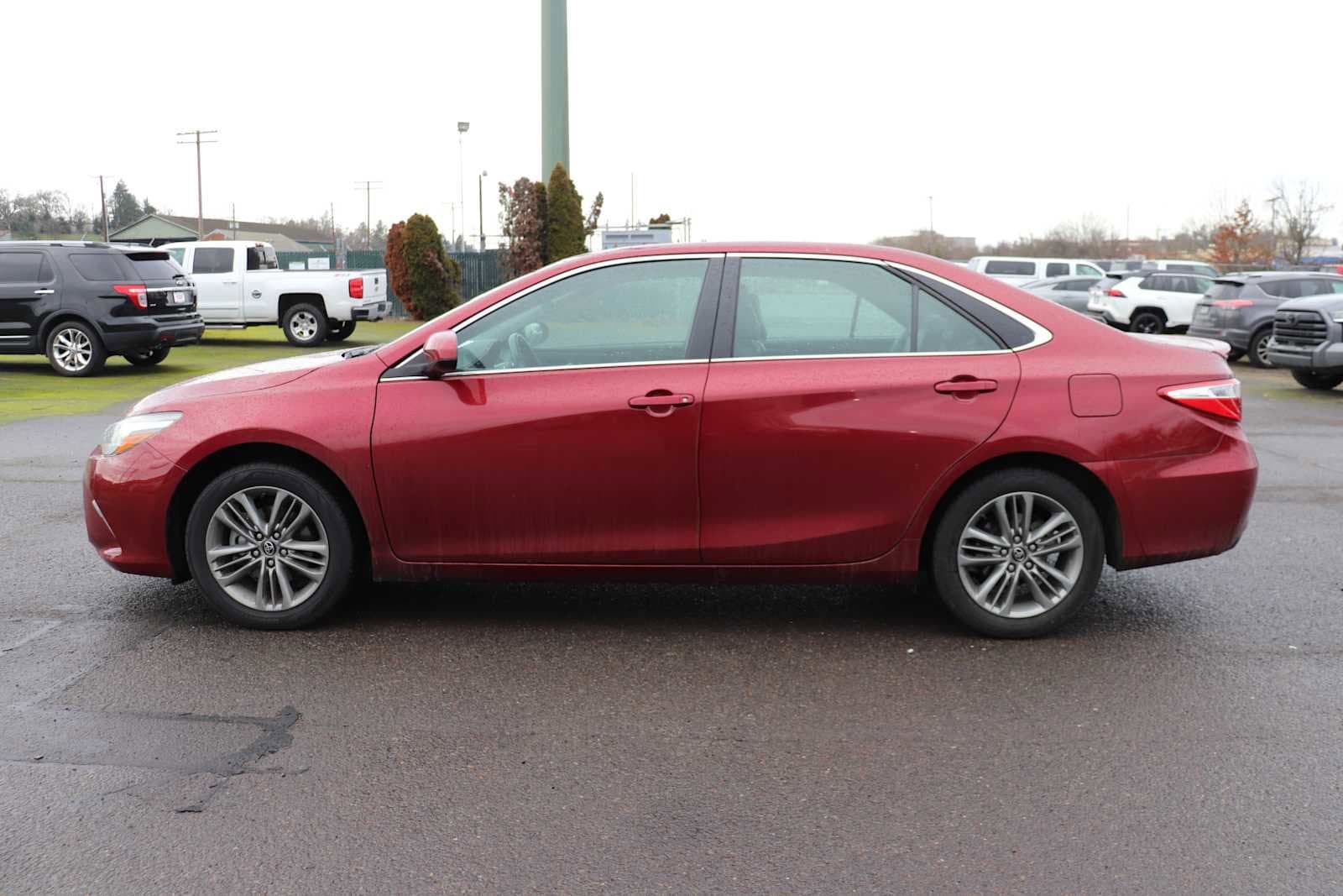 Thumbnail: 2017 Toyota Camry - 8