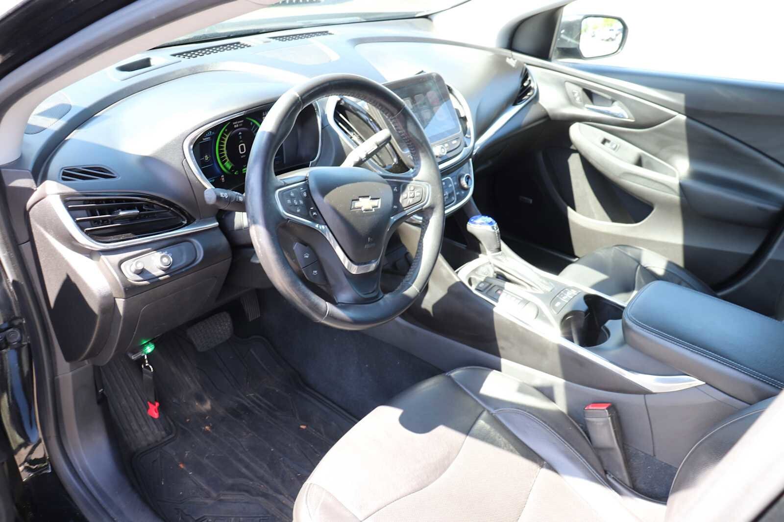 Thumbnail: 2016 Chevrolet Volt - 10