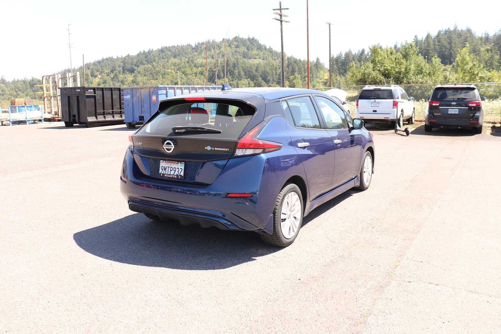 Thumbnail: 2022 Nissan Leaf - 5
