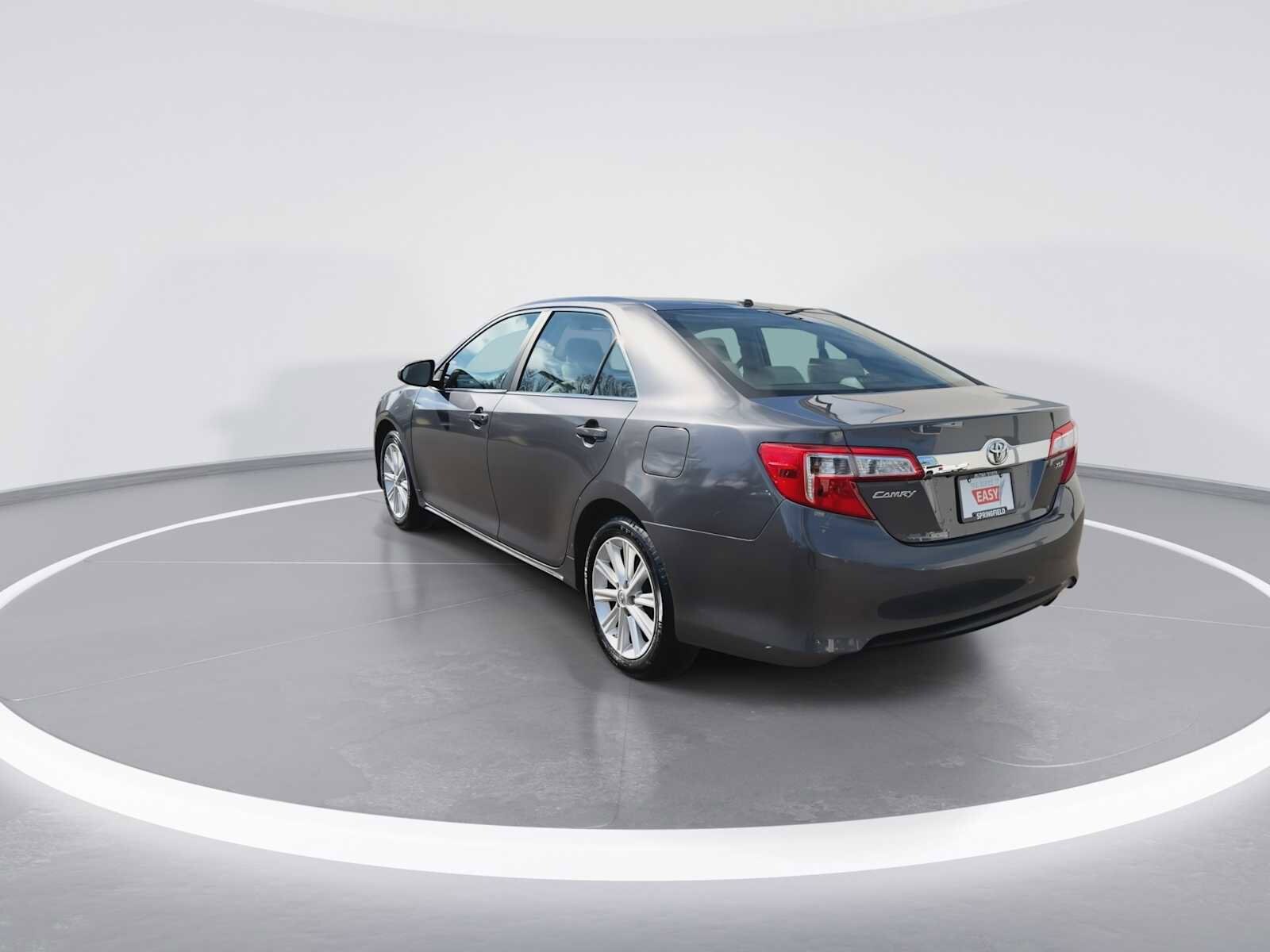 Thumbnail: 2013 Toyota Camry - 6