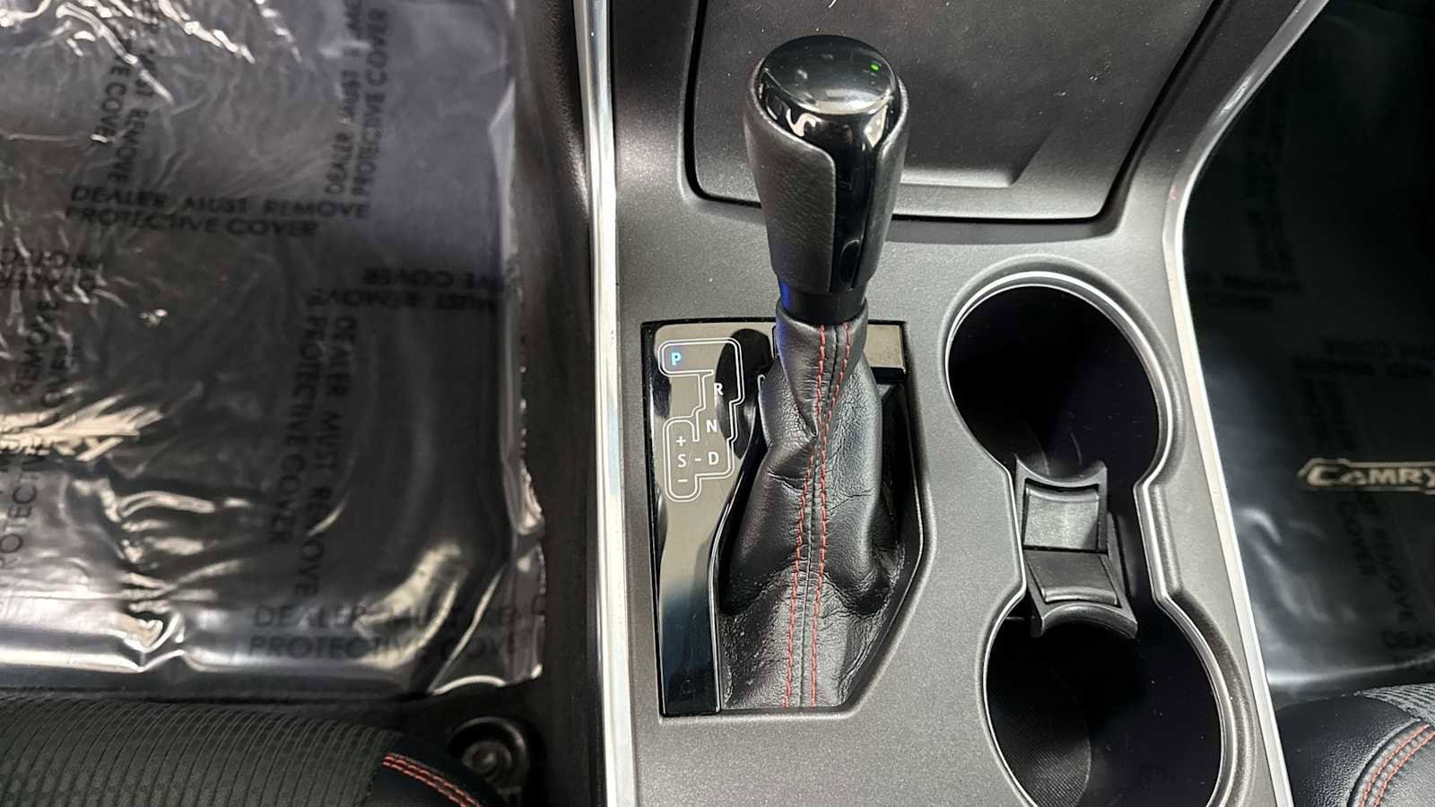 Thumbnail: 2017 Toyota Camry - 21