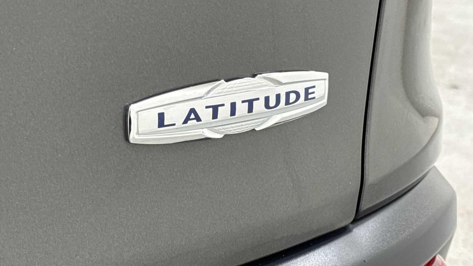 Thumbnail: 2018 Jeep Cherokee - 27