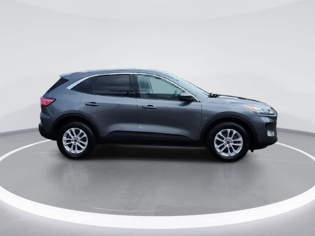 Thumbnail: 2021 Ford Escape - 9