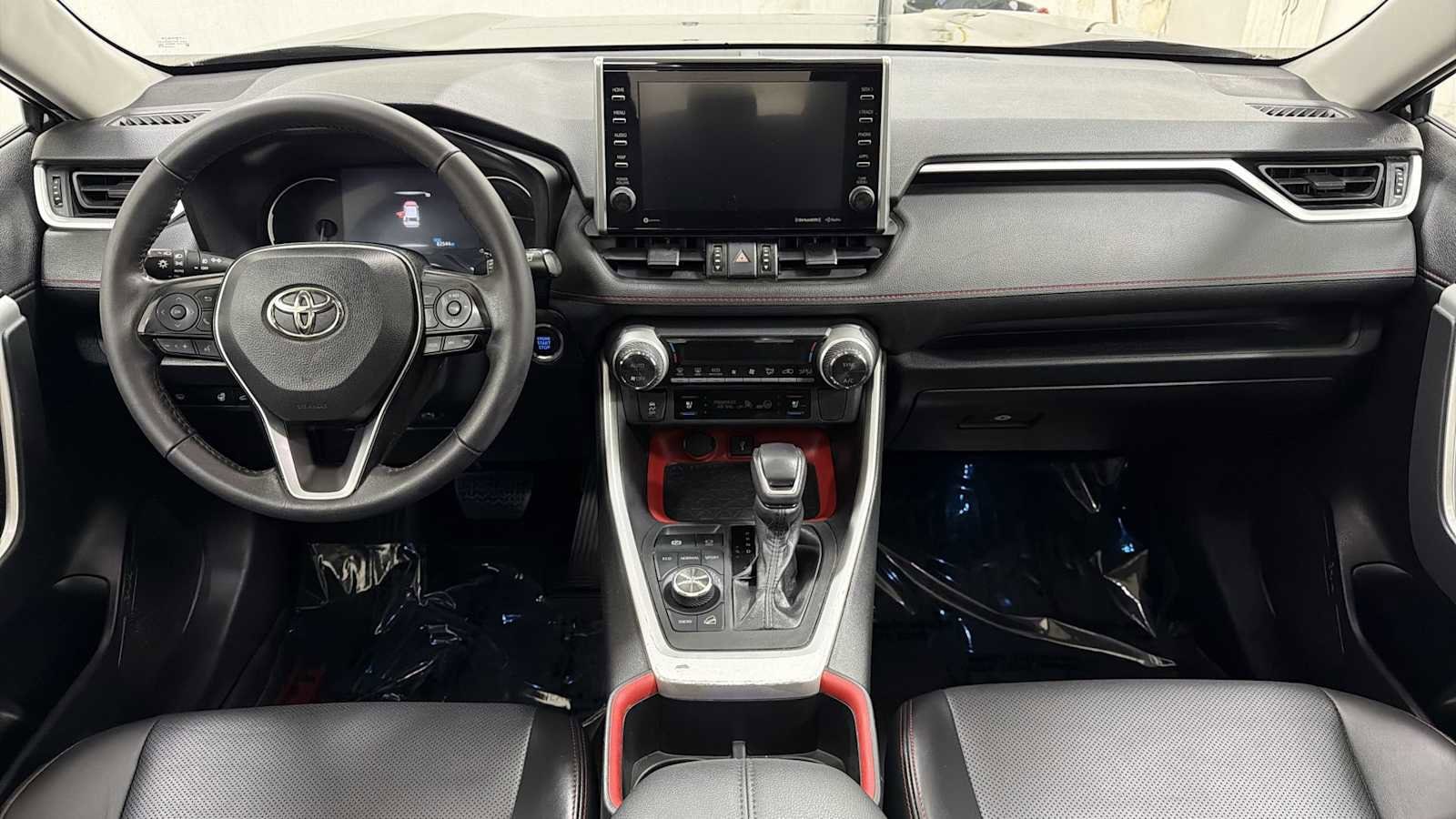 Thumbnail: 2022 Toyota RAV4 - 26