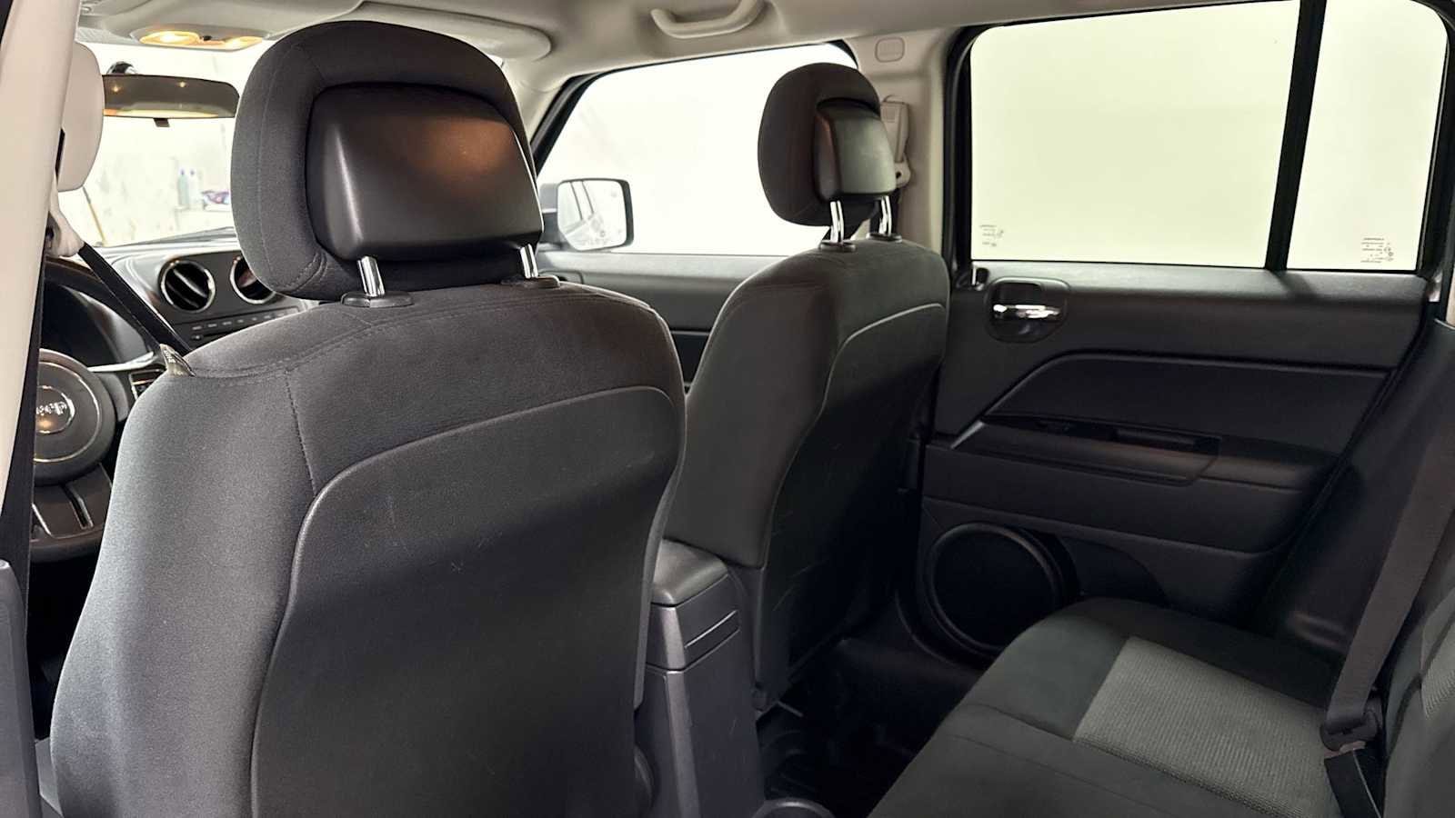 Thumbnail: 2014 Jeep Patriot - 23