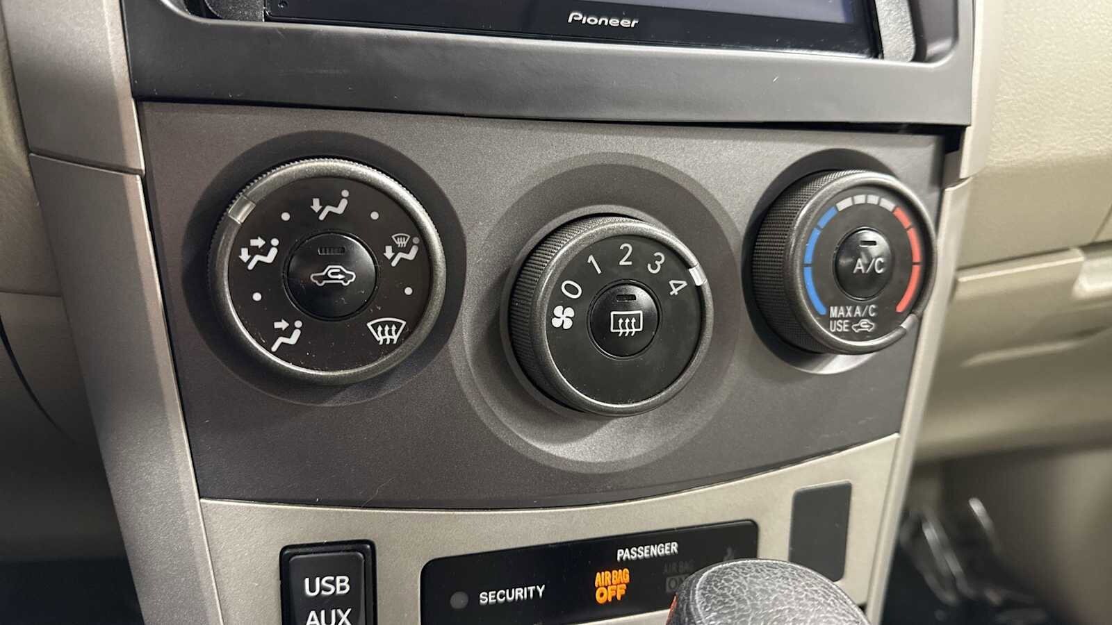 Thumbnail: 2012 Toyota Corolla - 19