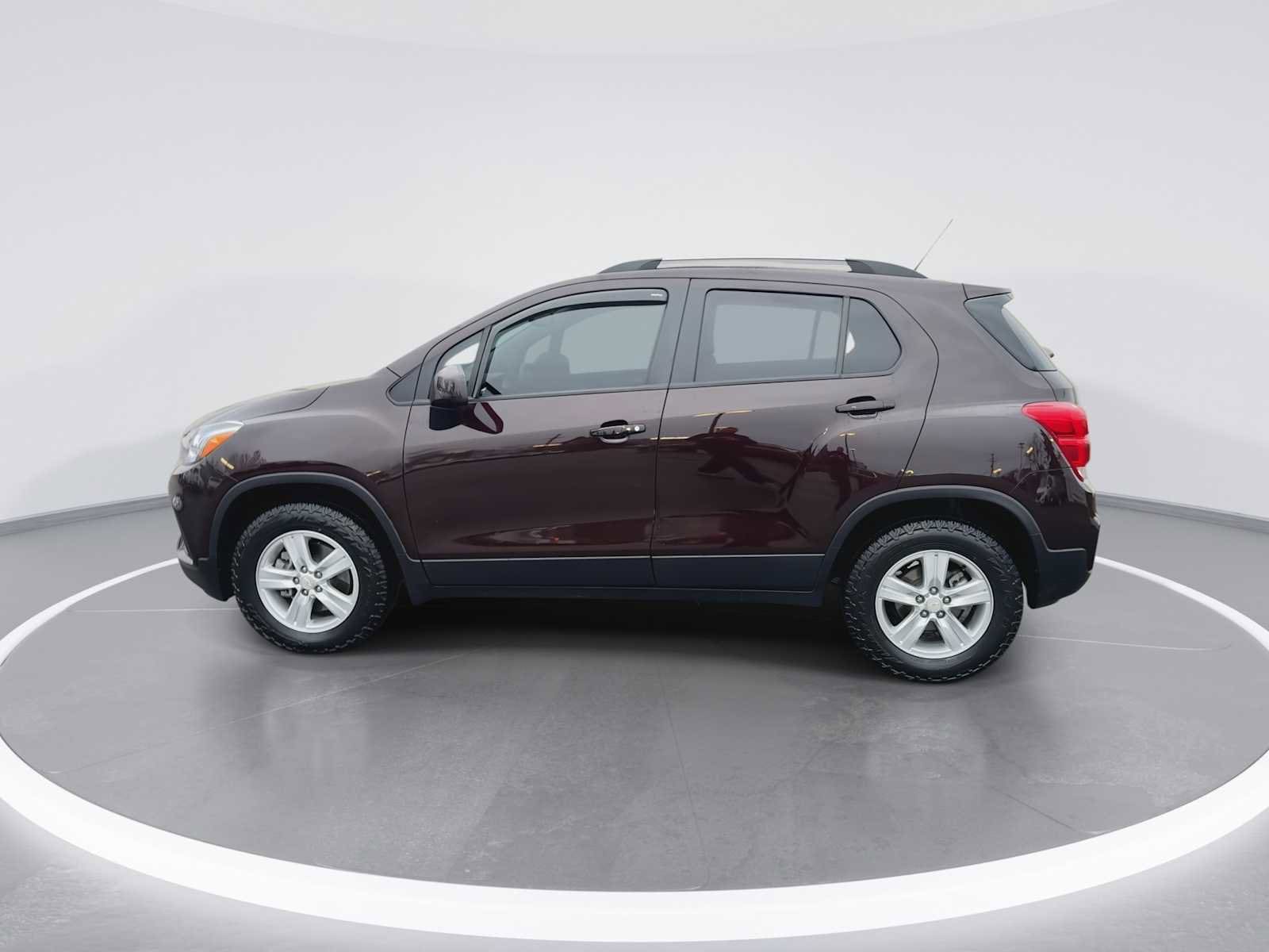 Thumbnail: 2022 Chevrolet Trax - 5