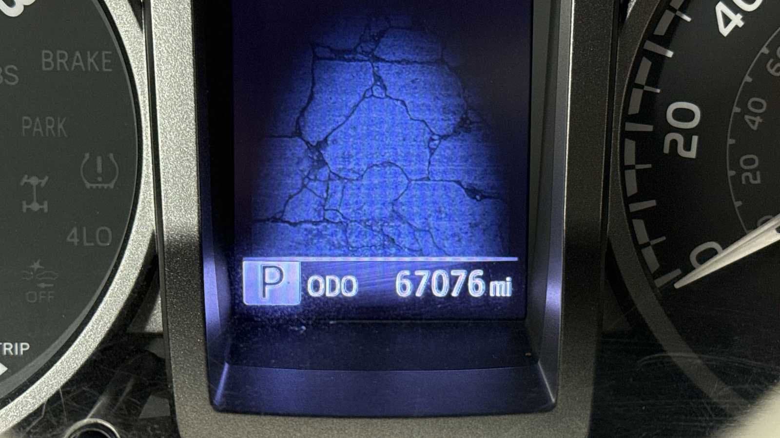 Thumbnail: 2020 Toyota Tacoma - 17