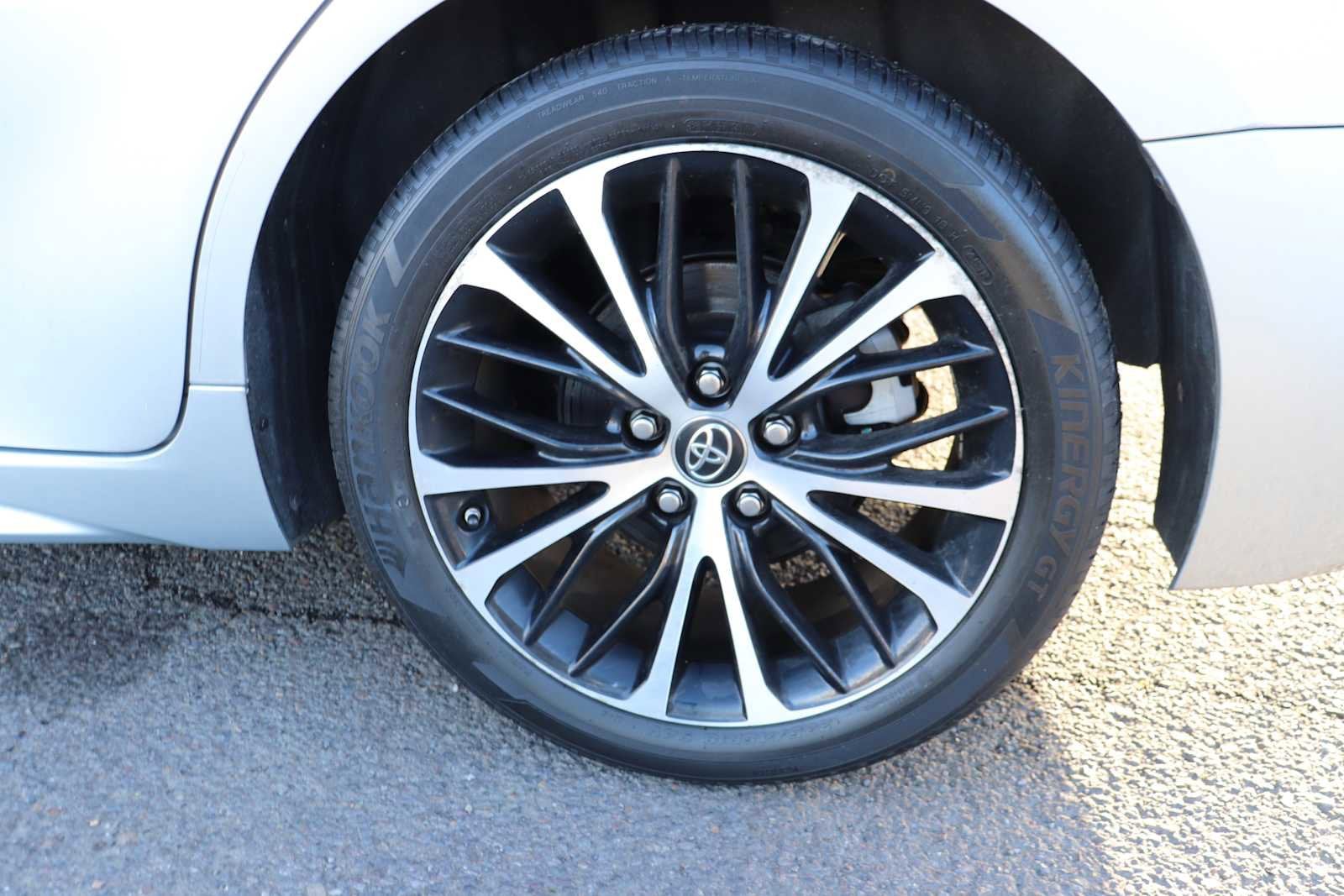 Thumbnail: 2018 Toyota Camry - 9