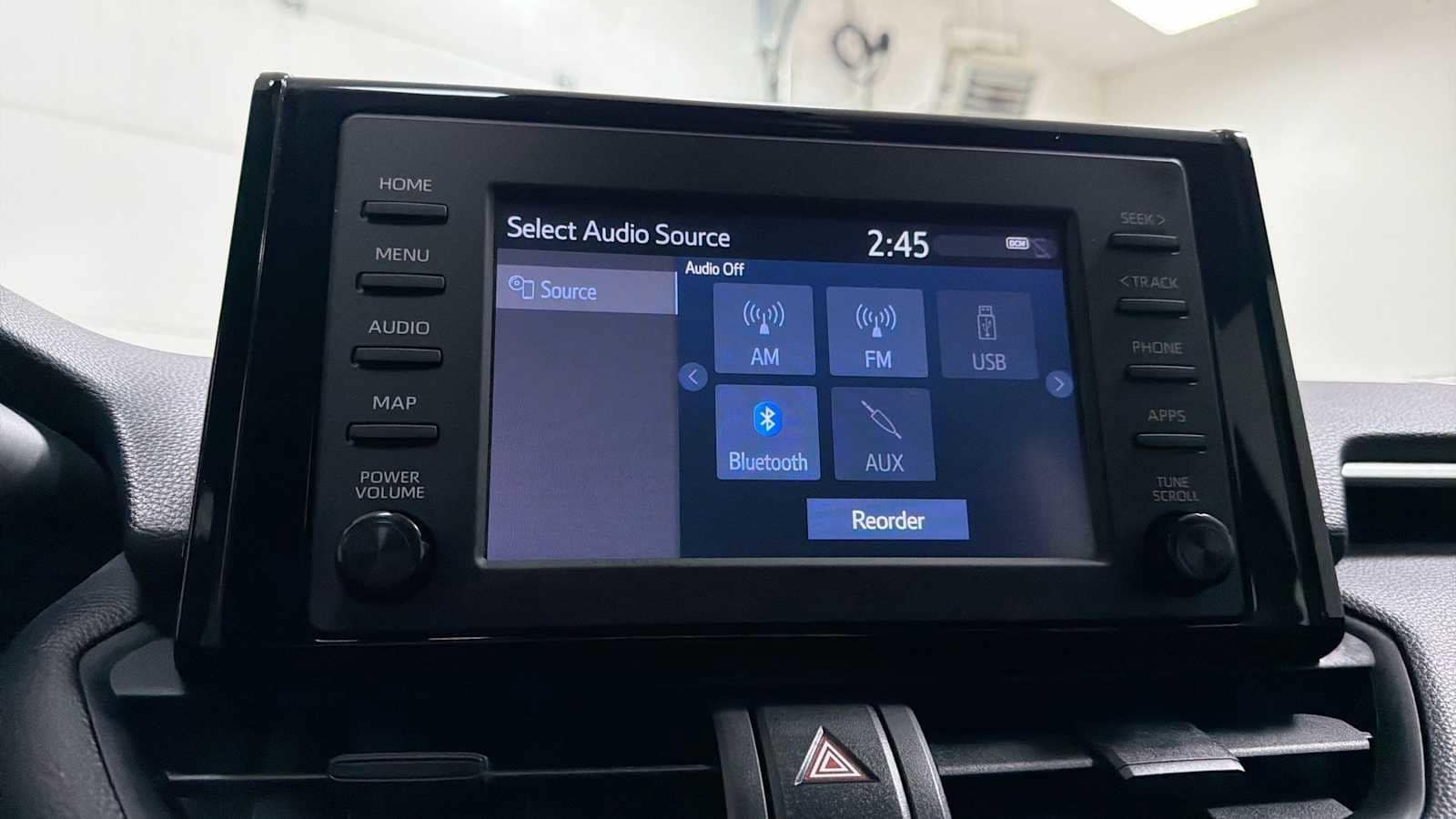 Thumbnail: 2019 Toyota RAV4 - 18