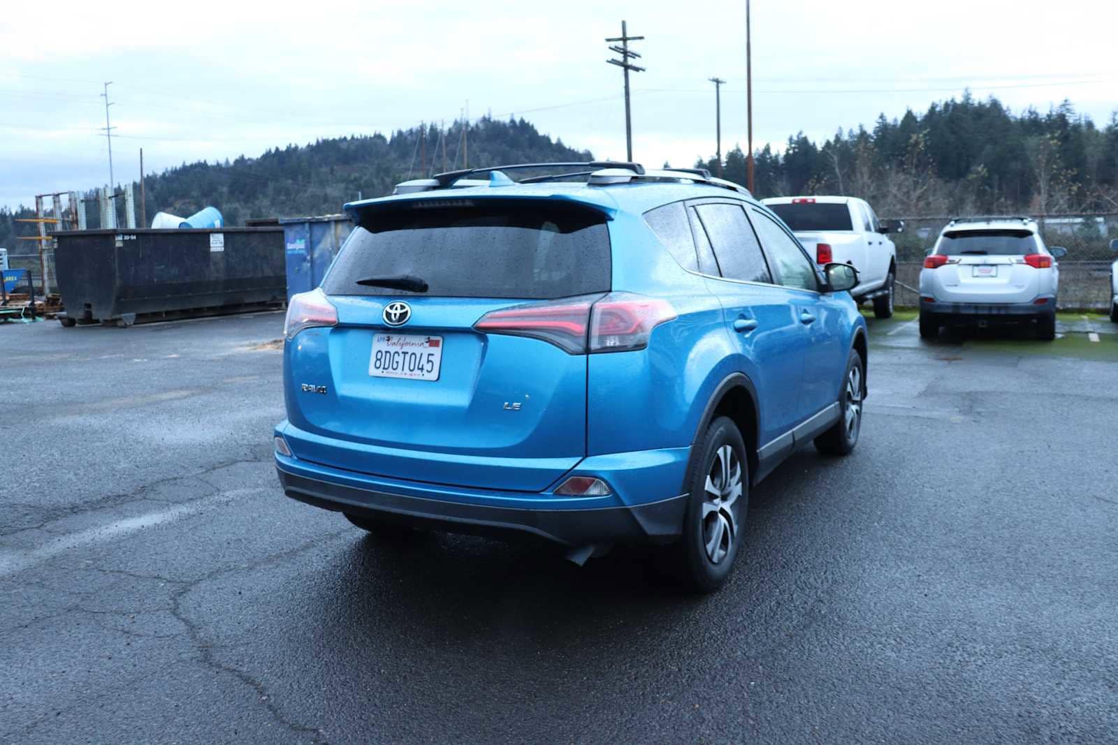 Thumbnail: 2017 Toyota RAV4 - 5