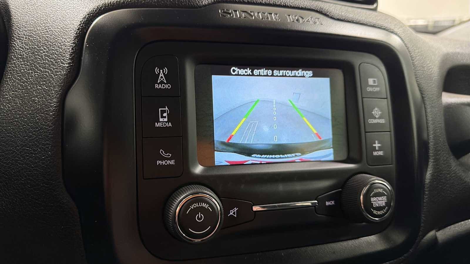 Thumbnail: 2015 Jeep Renegade - 18