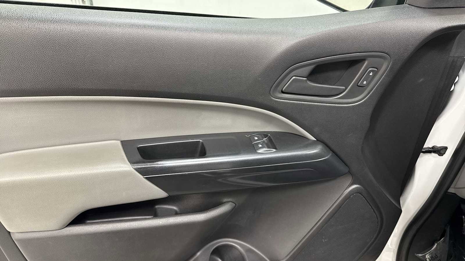 Thumbnail: 2018 GMC Canyon - 15