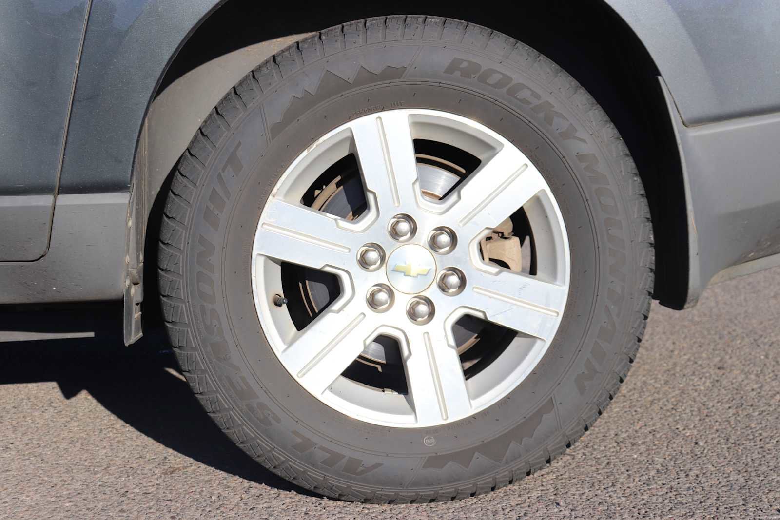 Thumbnail: 2010 Chevrolet Traverse - 9