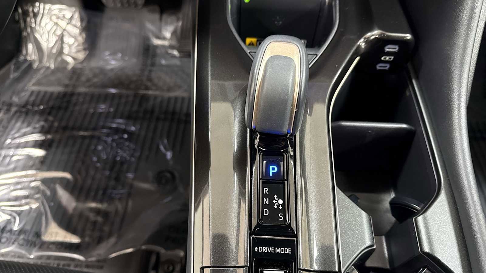 Thumbnail: 2025 Toyota Crown Signia - 22