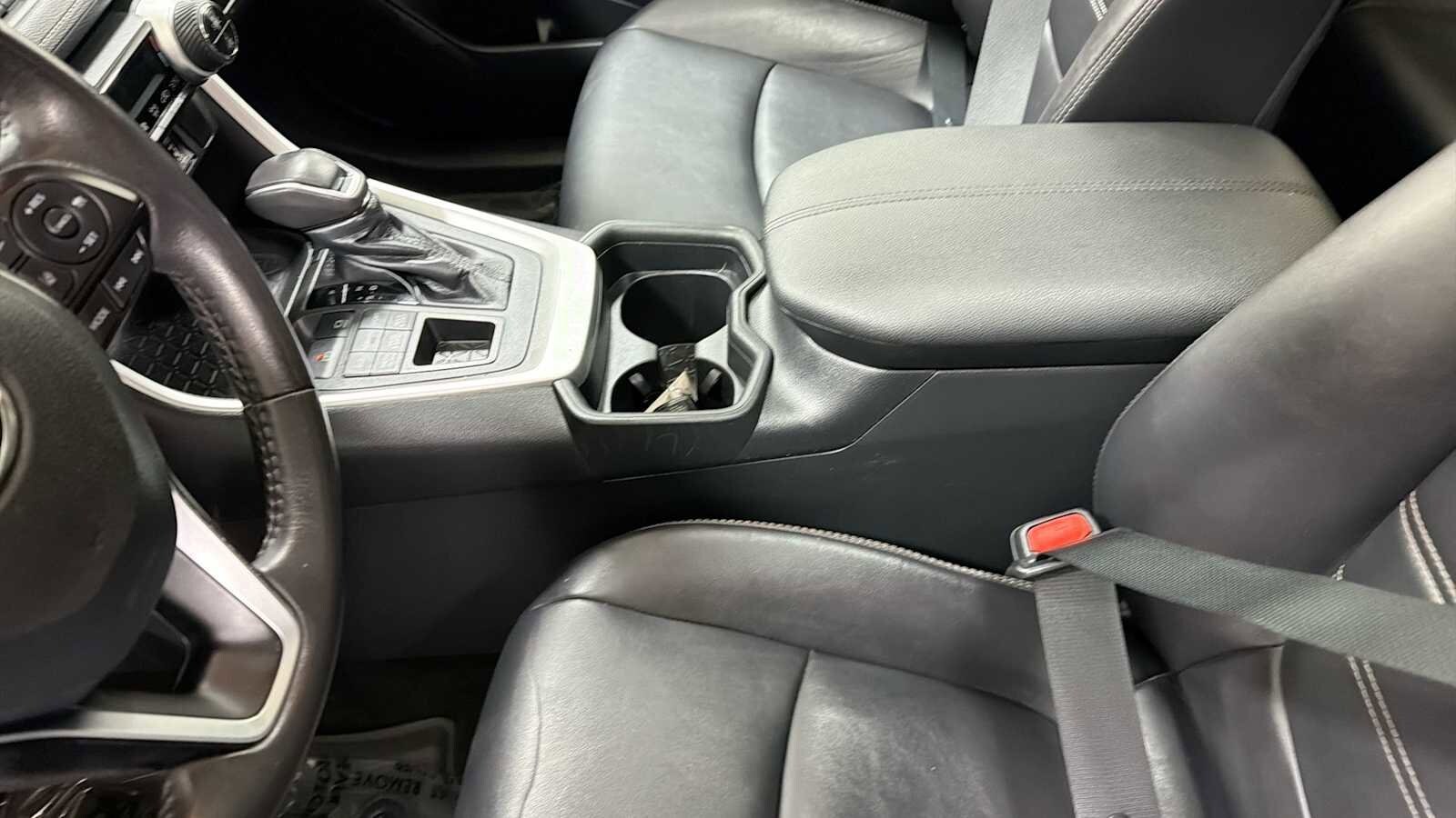 Thumbnail: 2019 Toyota RAV4 - 22