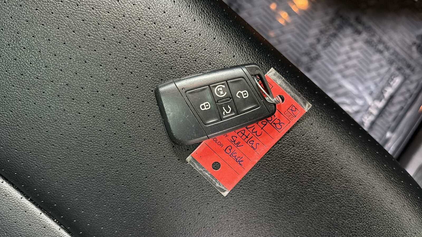 Thumbnail: 2019 Volkswagen Atlas - 32