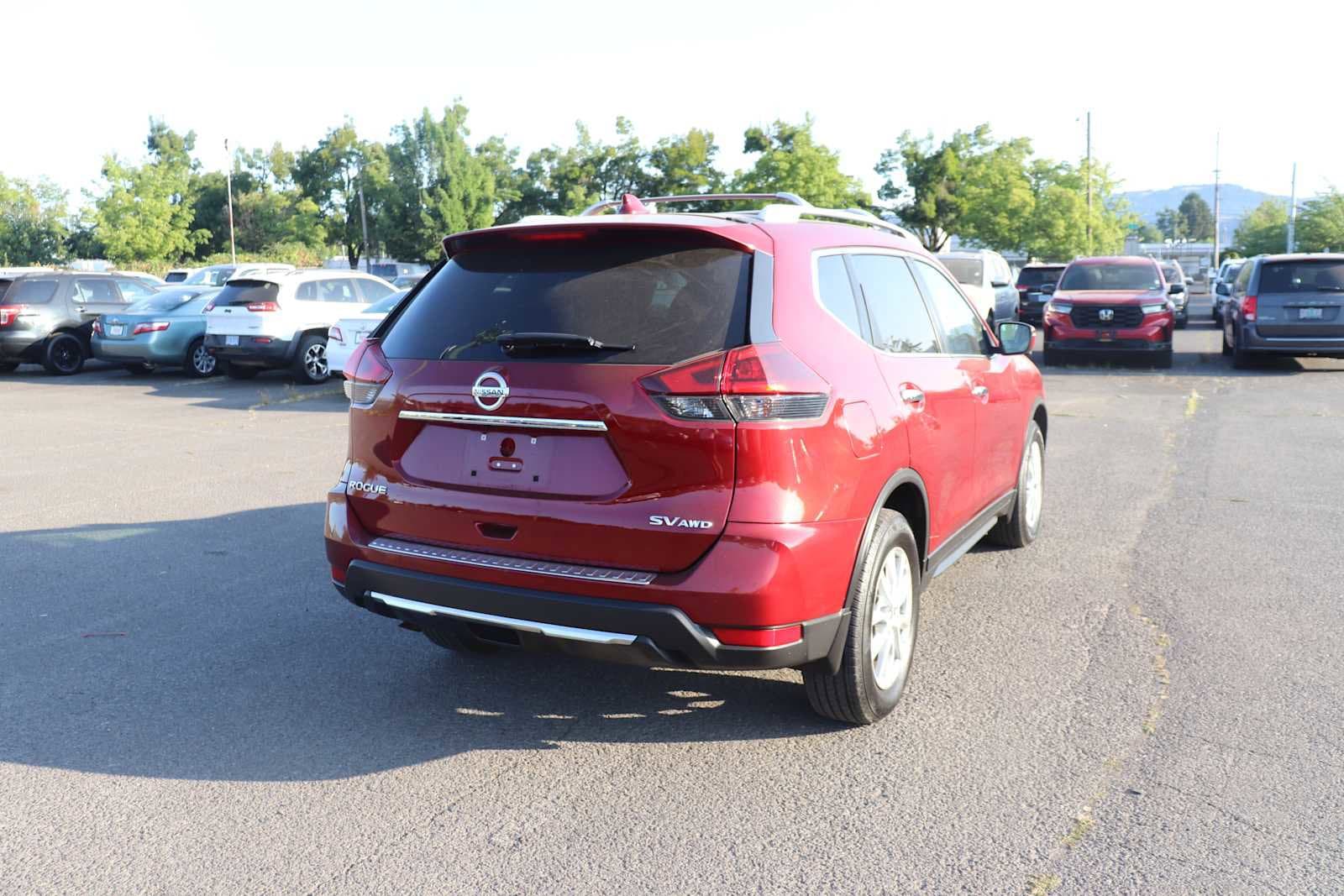 Thumbnail: 2018 Nissan Rogue - 5