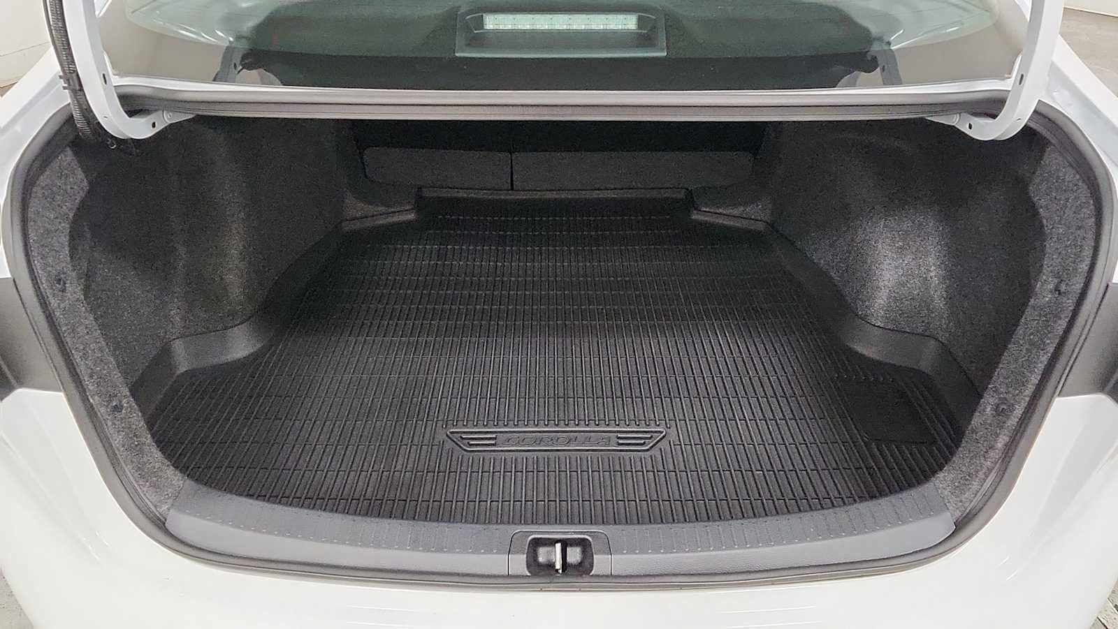 Thumbnail: 2025 Toyota Corolla - 27