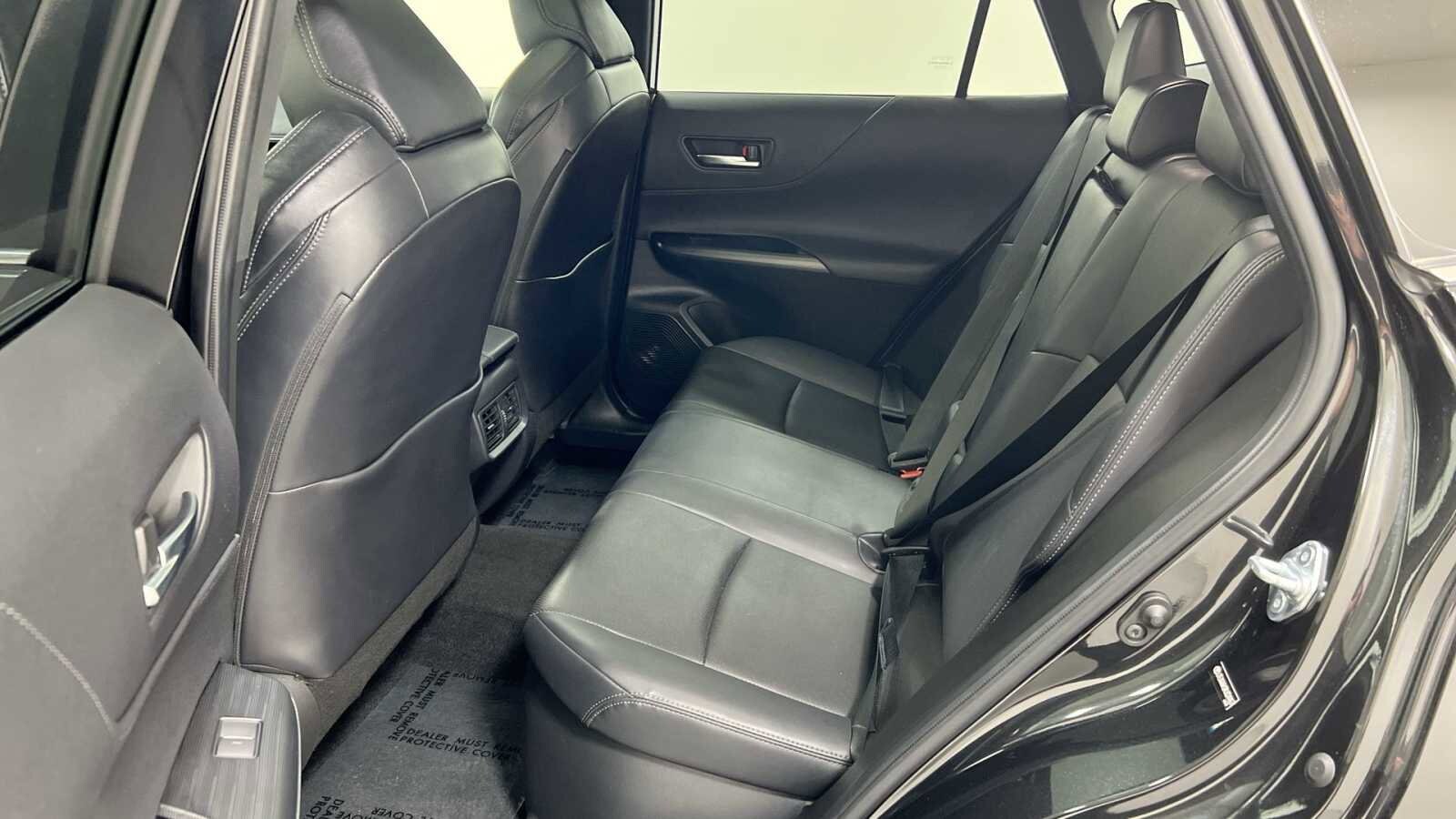 Thumbnail: 2021 Toyota Venza - 24