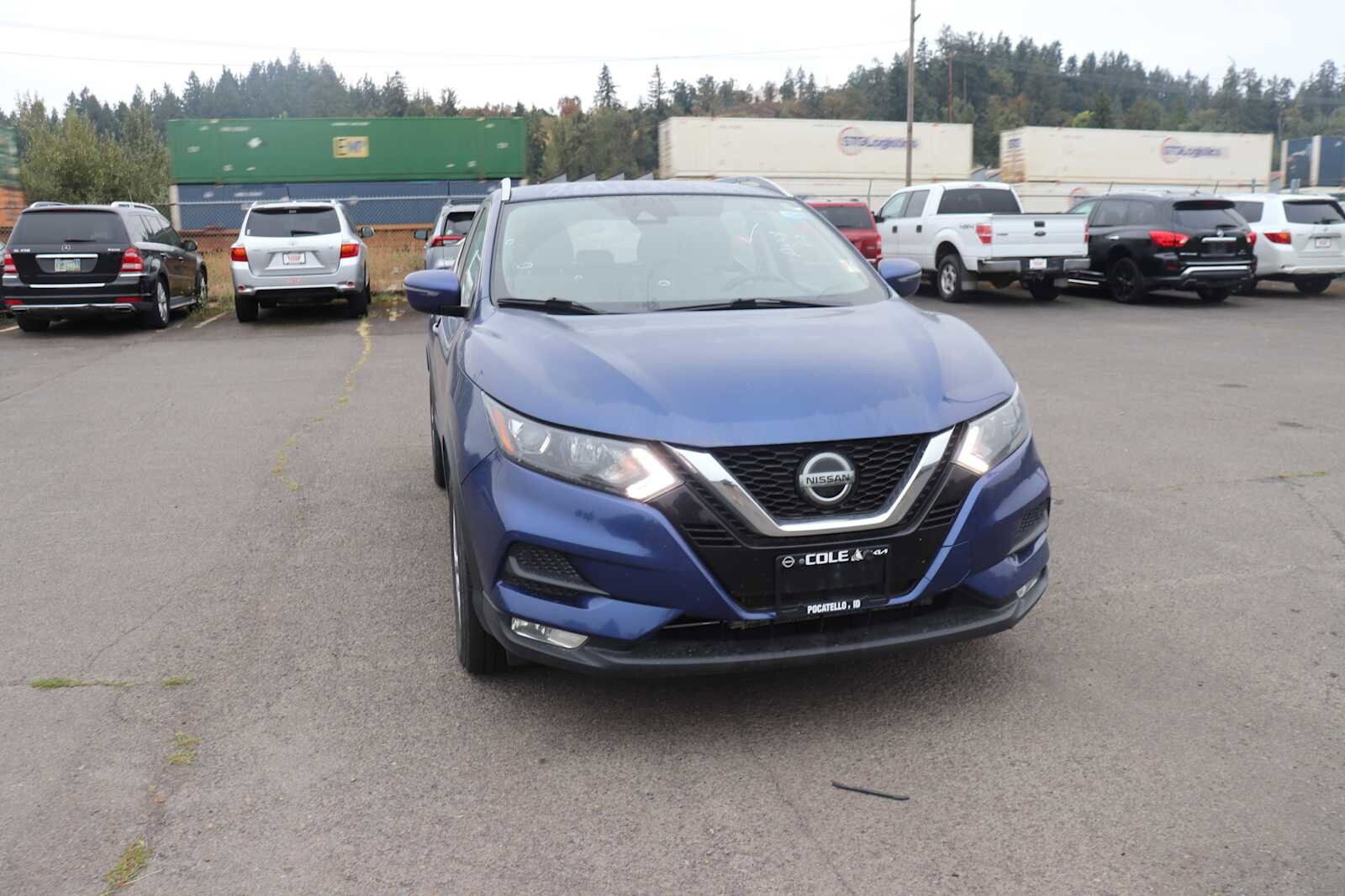 Thumbnail: 2022 Nissan Rogue Sport - 3