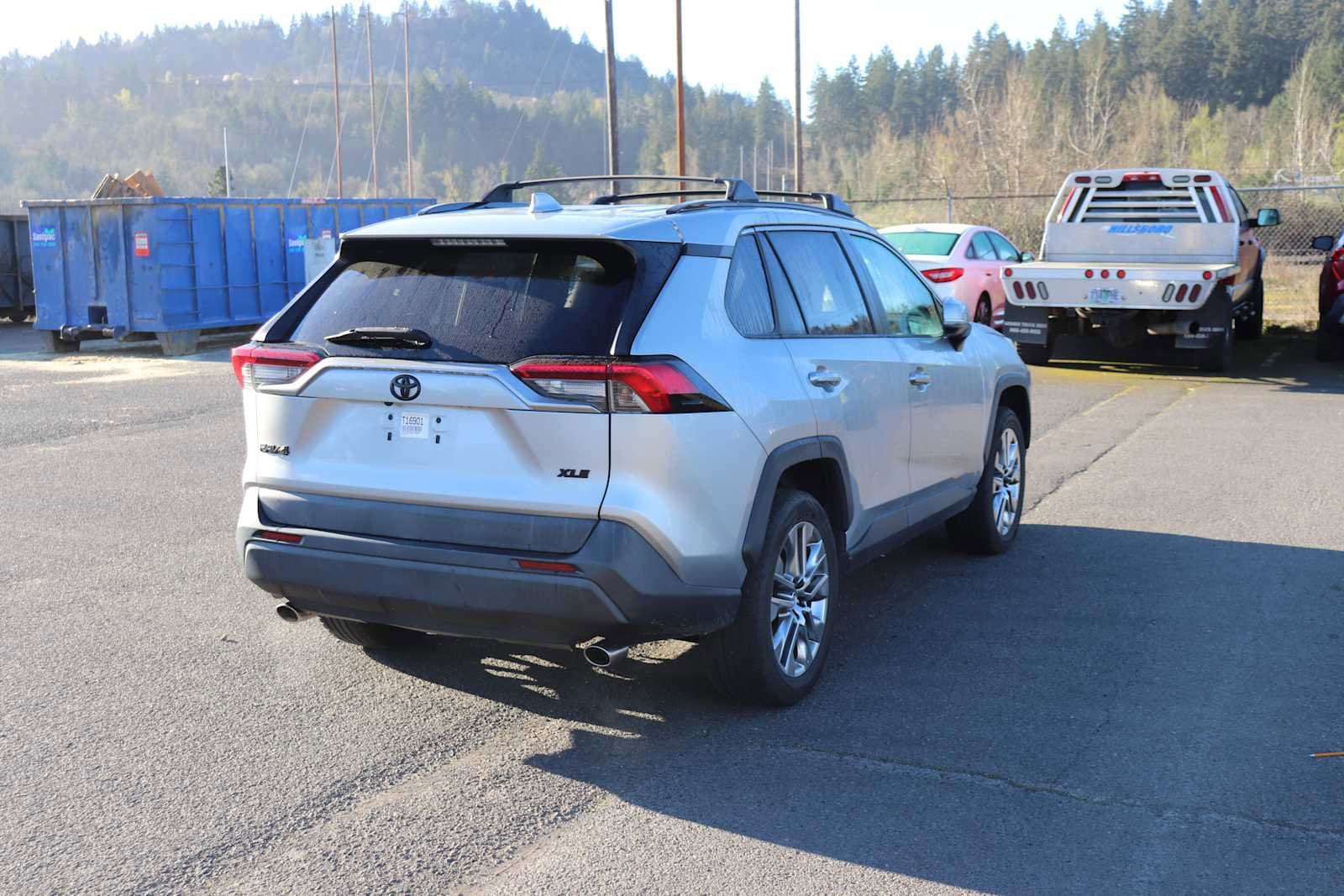 Thumbnail: 2019 Toyota RAV4 - 5