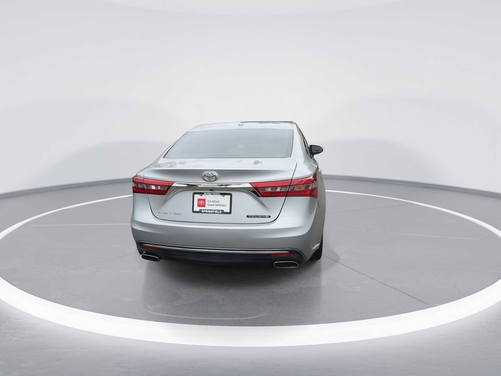Thumbnail: 2016 Toyota Avalon - 7