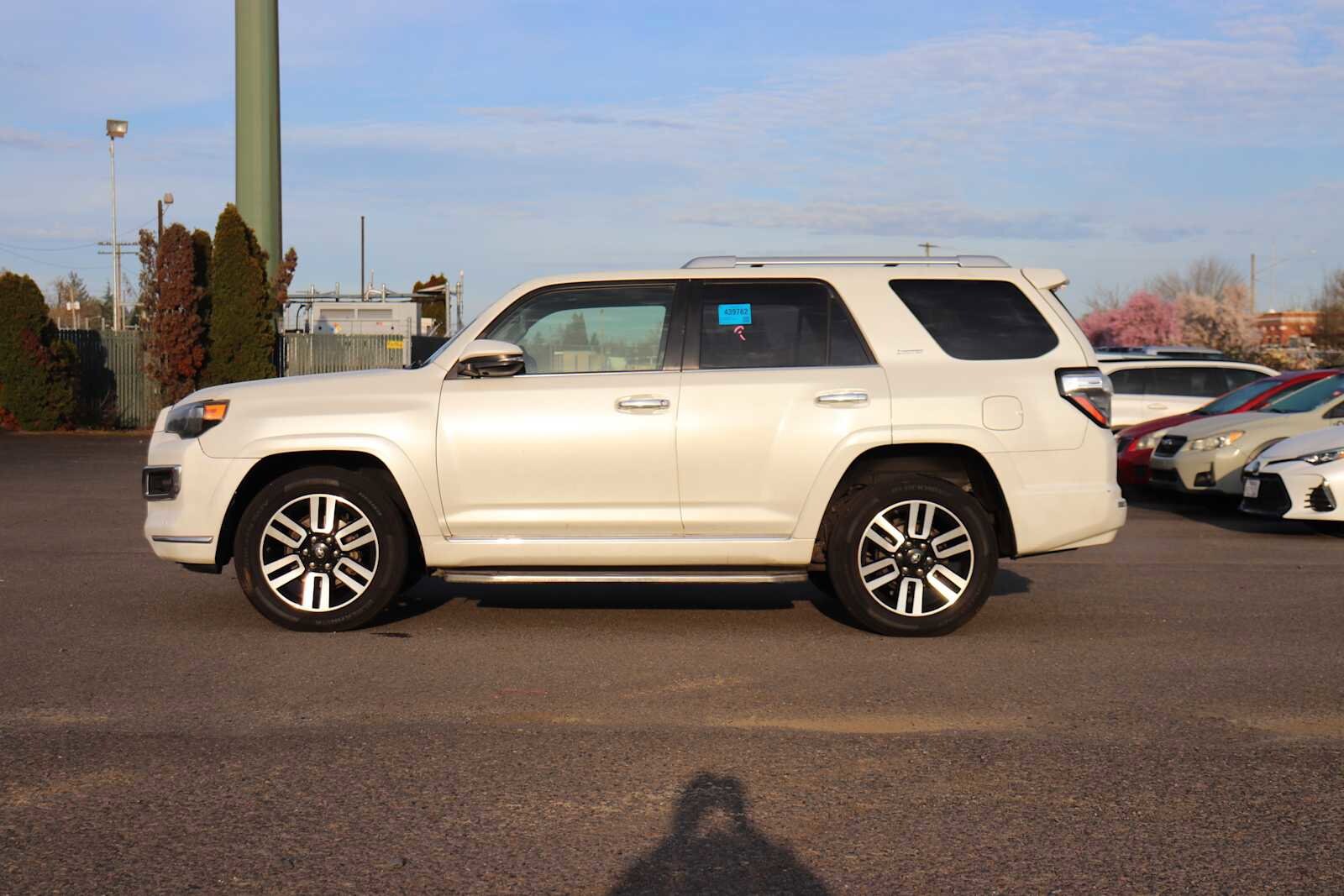 Thumbnail: 2015 Toyota 4Runner - 8